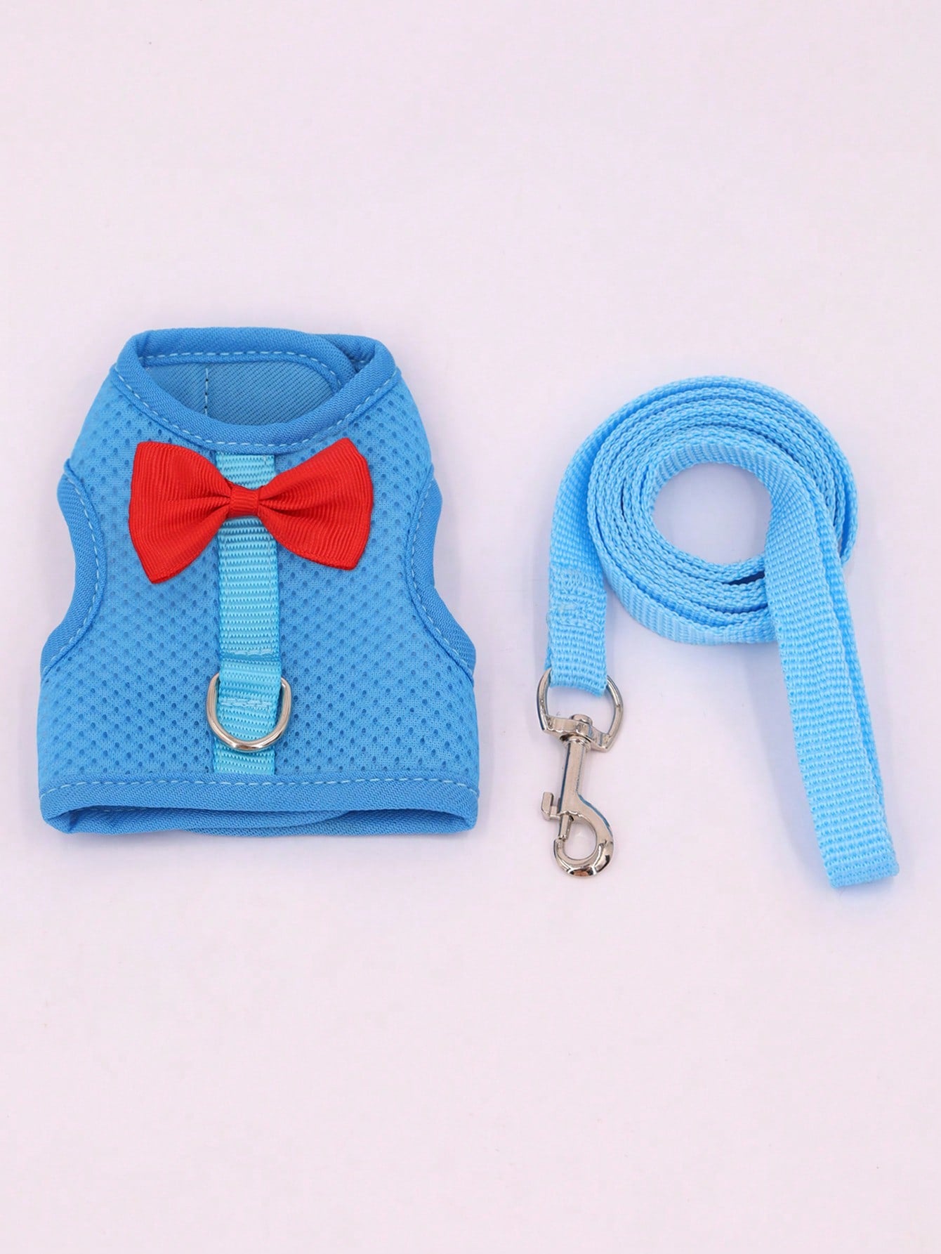 Supet breathable polyester rabbit harness and leash set for small animals in black, designed for supervised outdoor walking and handling.