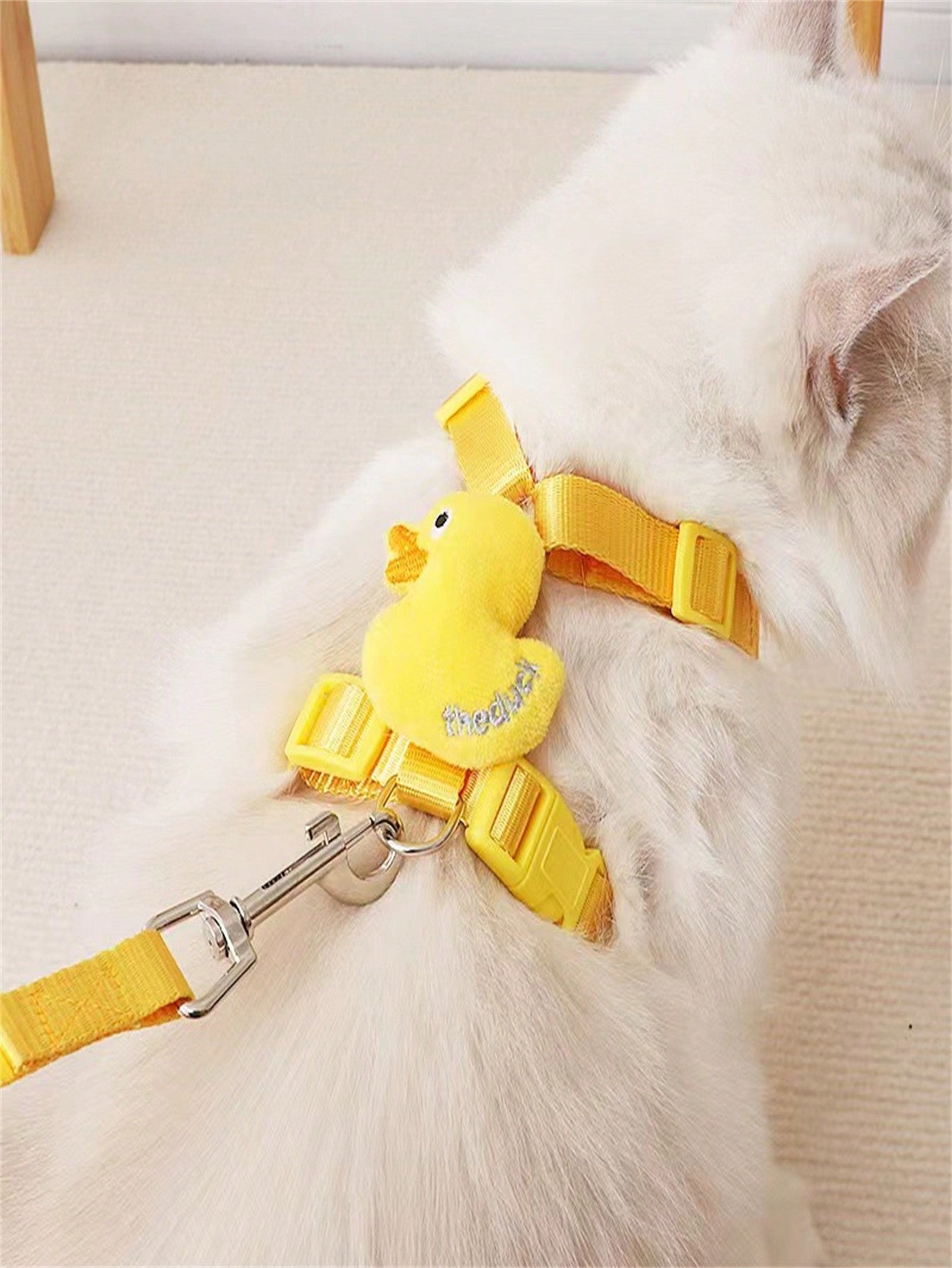 Yellow cute duck cartoon pet harness and leash set made from polyamide for cats and dogs, suitable for decoration and going out