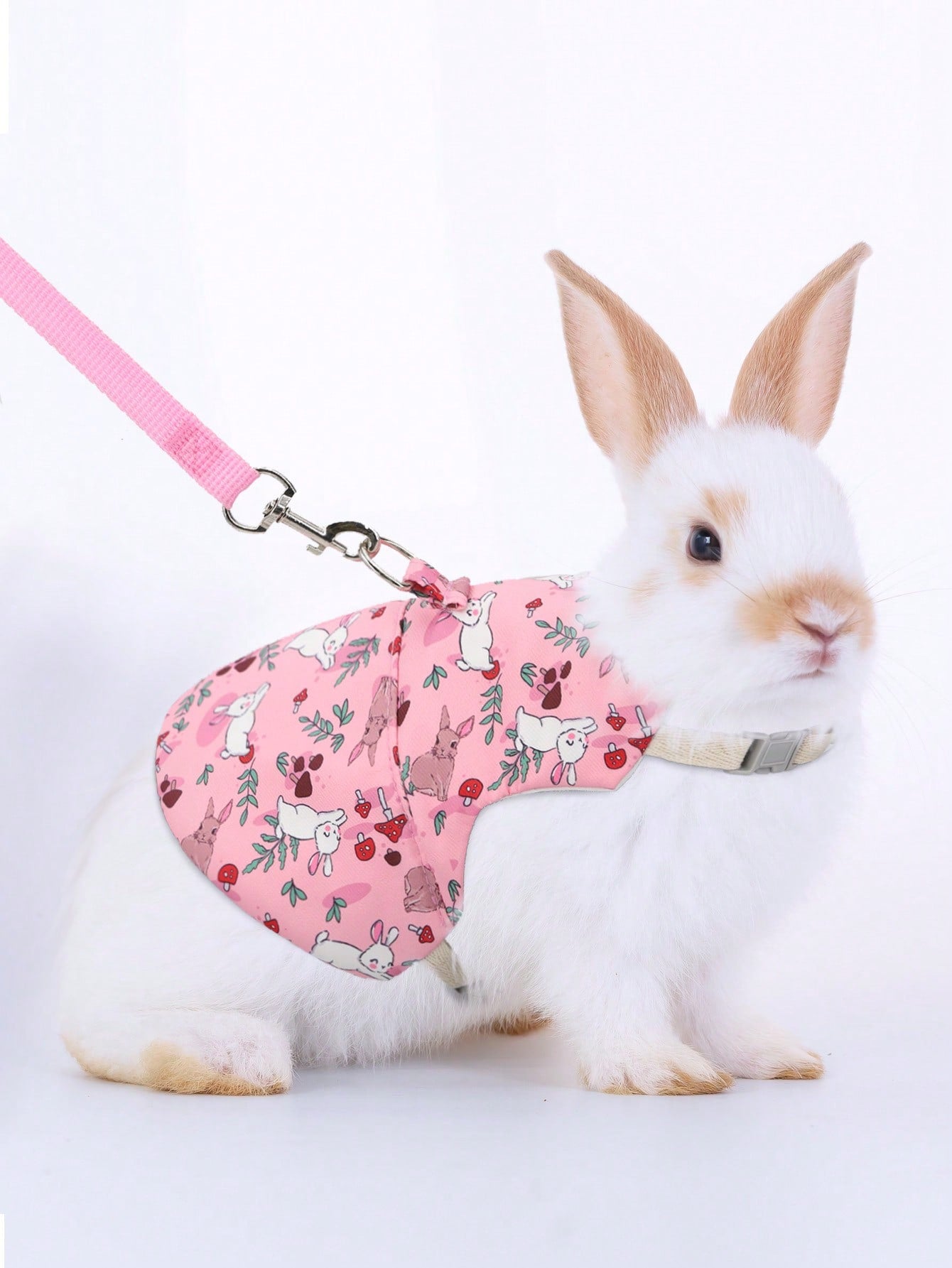 Supet printed breathable polyester harness and leash set for rabbits and small animals, designed for outdoor activities.