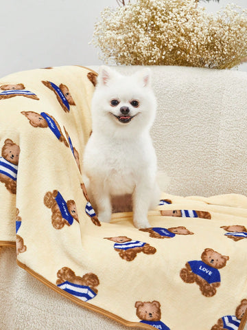 Warm pet blanket with a cute cartoon bear print in multicolor, made of 100% polyester fabric for cats and dogs.