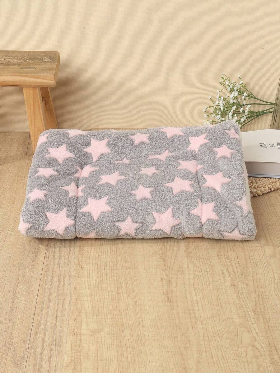 Thickened grey pet bed mat with pink star pattern designed for small and medium cats and dogs