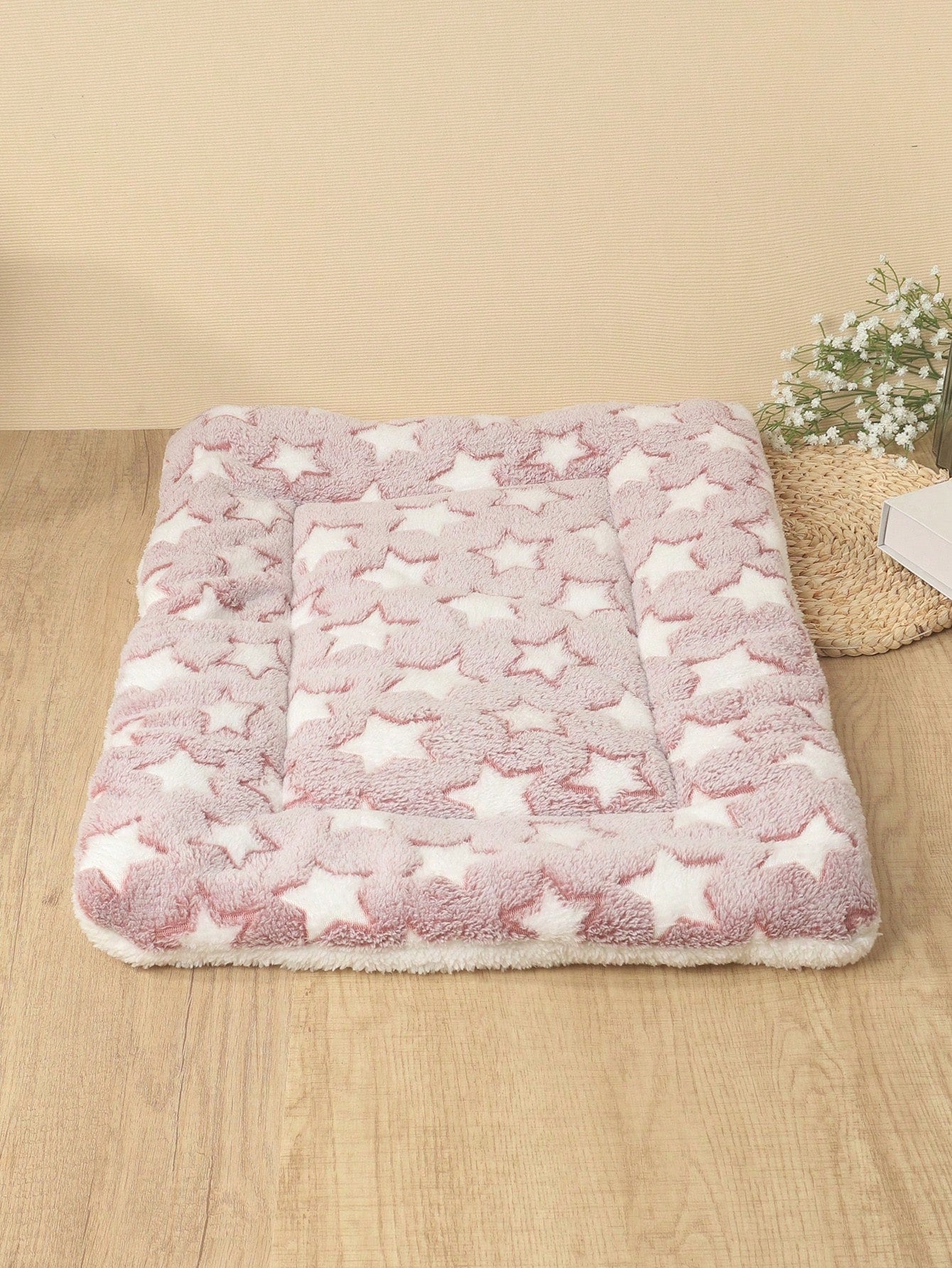 Thickened grey pet bed mat with pink star pattern designed for small and medium cats and dogs