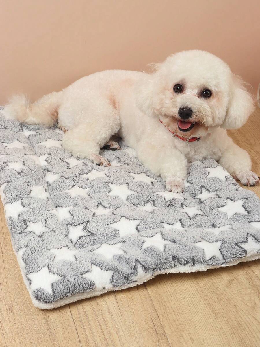 Thickened grey pet bed mat with pink star pattern designed for small and medium cats and dogs