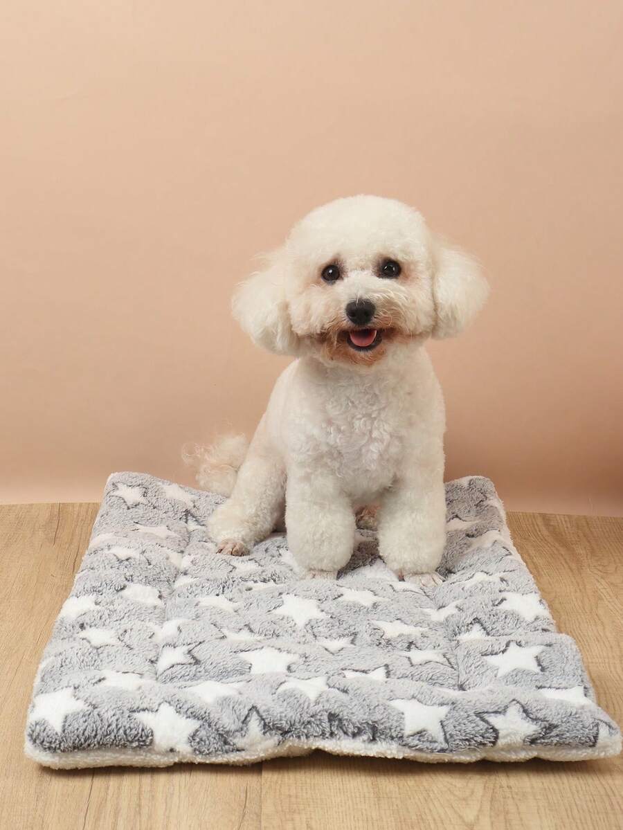 Thickened grey pet bed mat with pink star pattern designed for small and medium cats and dogs