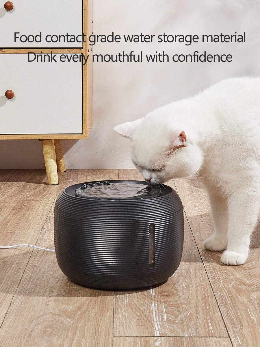 Black 2.5L automatic quiet pet water dispenser drinking fountain for small and medium dogs and cats.