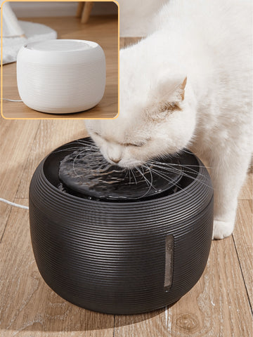 Black 2.5L automatic quiet pet water dispenser drinking fountain for small and medium dogs and cats.