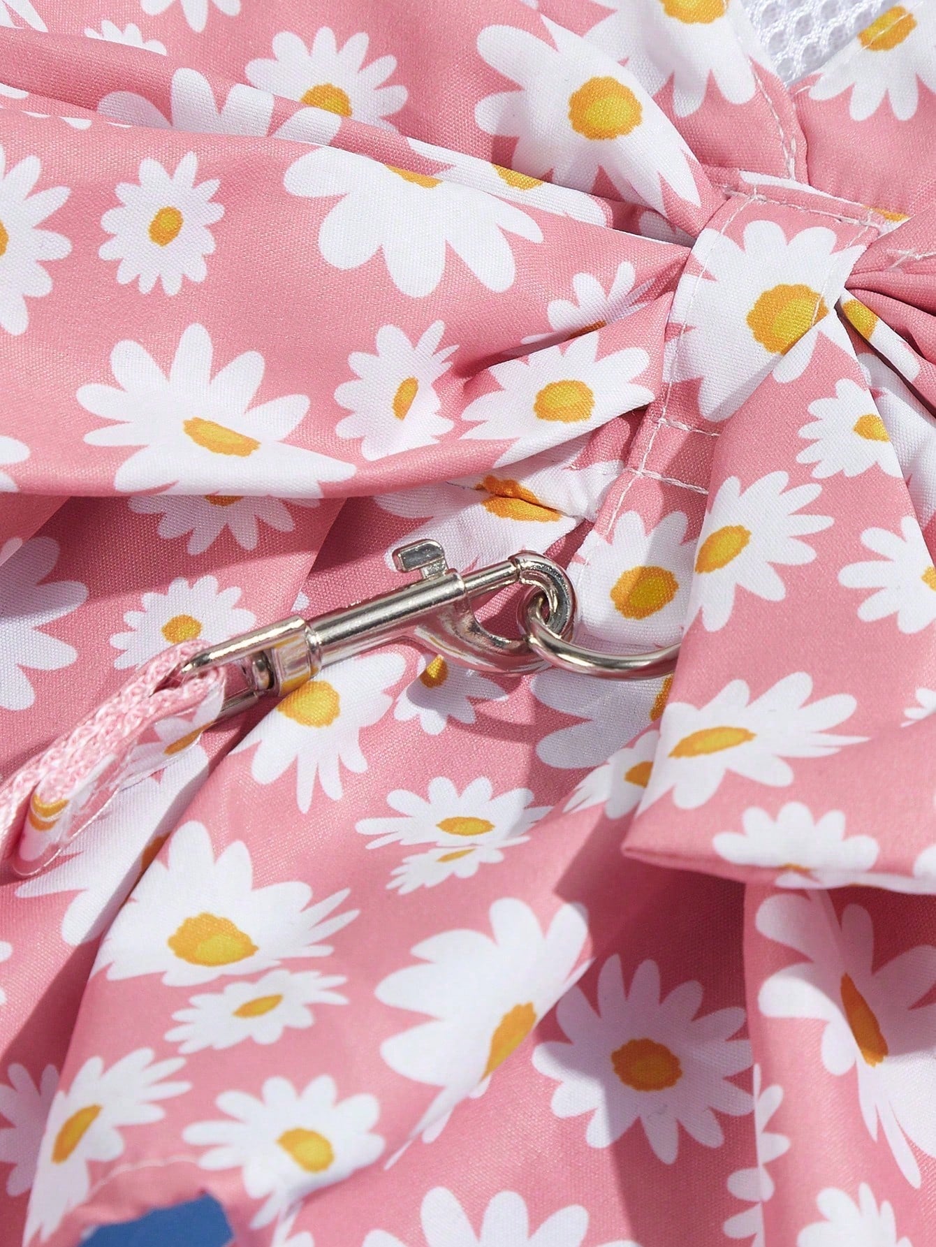 Multicolor daisy floral printed pet collar and leash set with bowknot detail for cats and dogs