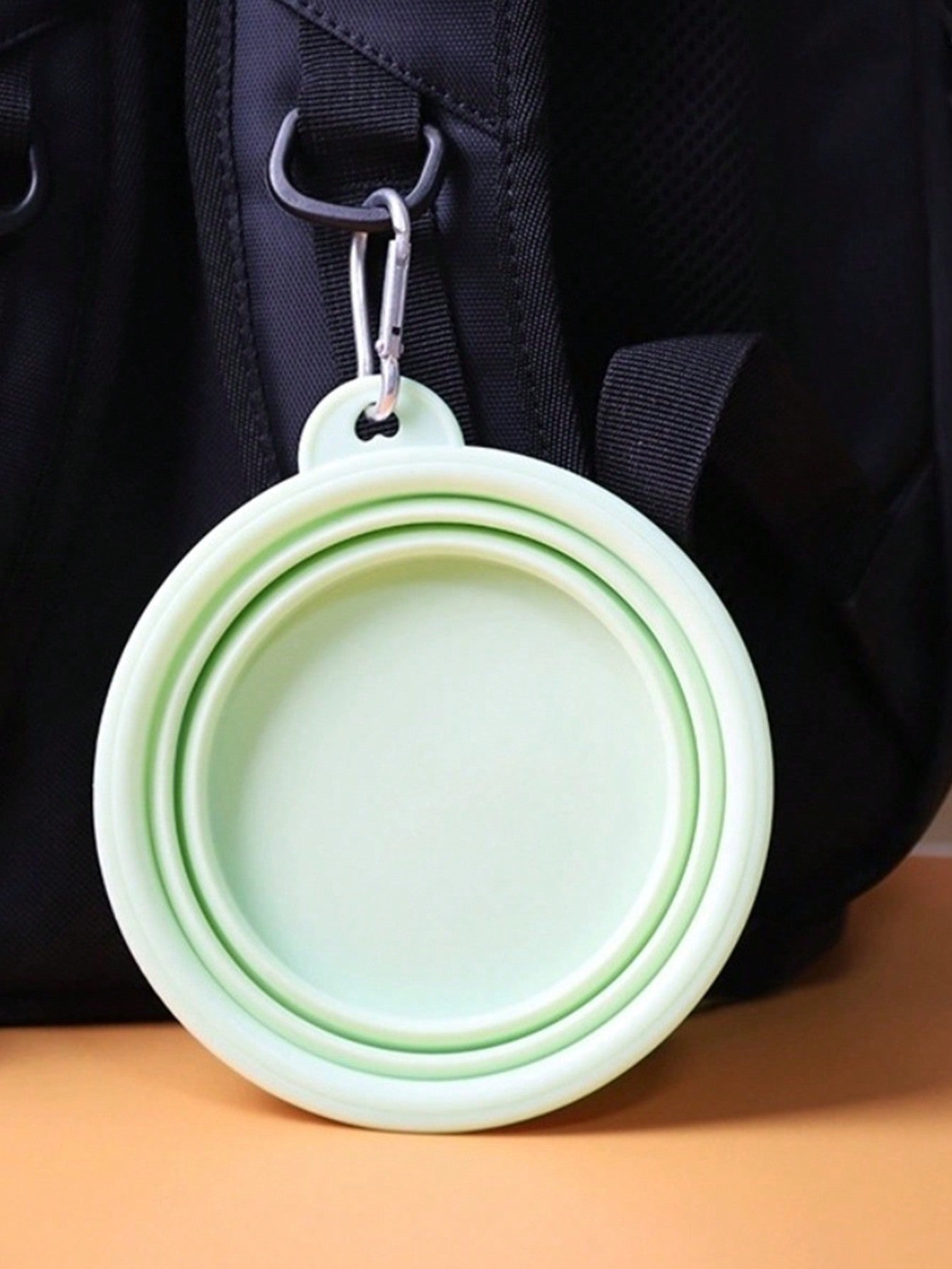 1pc Portable Pet Travel Bowl With Buckle, Foldable And Ideal For Outdoor Activities Christmas Gifts Water Bottle Camping
