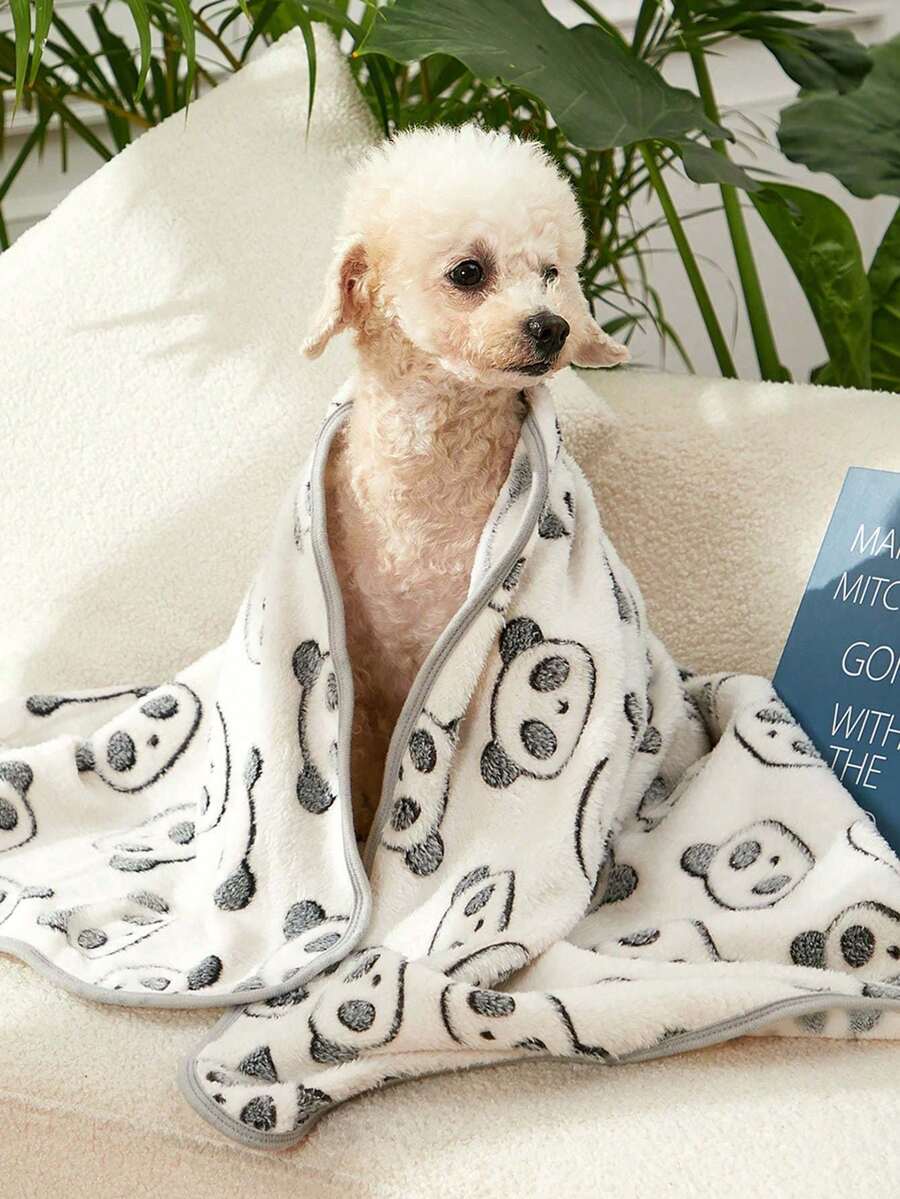 Warm plush pet blanket featuring a multicolor cartoon cat and plant print pattern, made from 100% polyester fabric for cats and dogs.