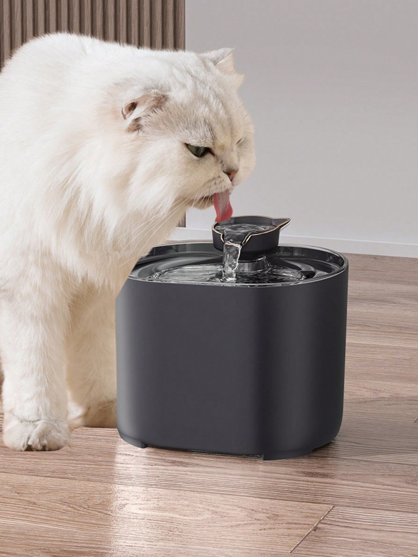 Blue replacement filter cartridge for pet automatic water fountains suitable for small and medium cats and dogs.
