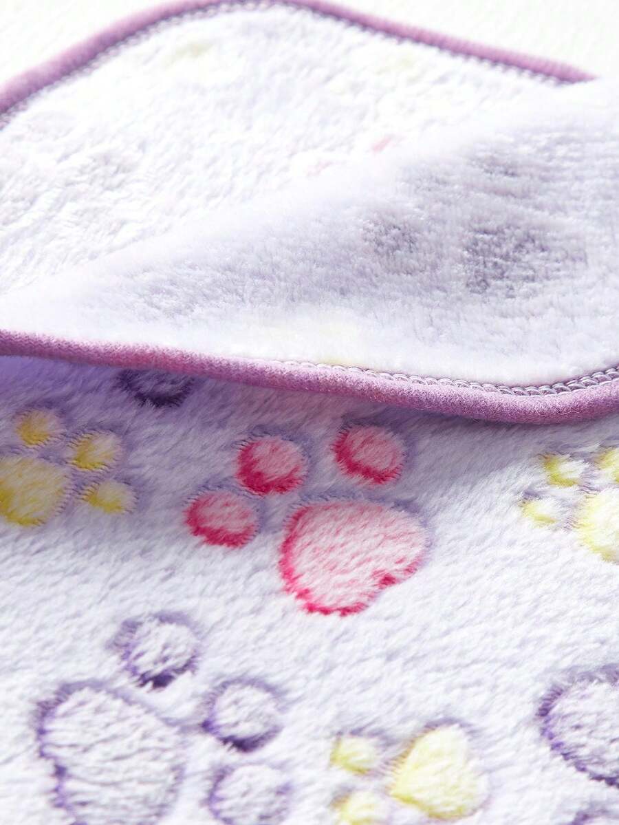 Warm plush pet blanket featuring a multicolor cartoon cat and plant print pattern, made from 100% polyester fabric for cats and dogs.