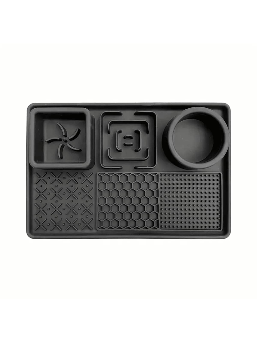 Multicolor silicone pet lick mat slow feeder with suction cups designed for dogs and cats