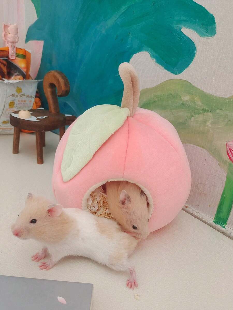 Pink peach design hamster bed made of polyester for small animals