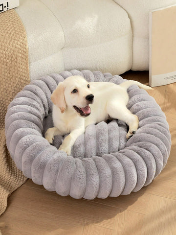 Grey plush thick pet bed with soft polyester filling for indoor cats and dogs
