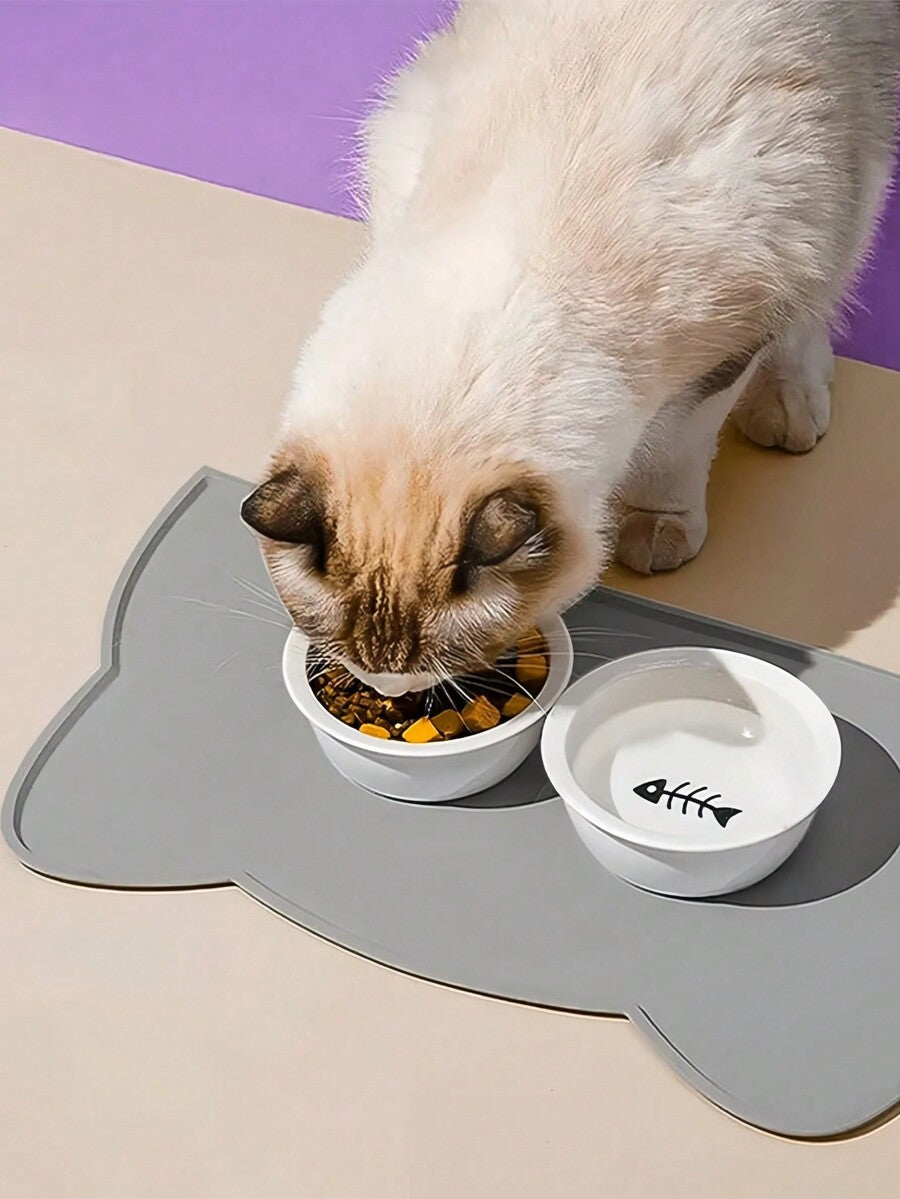 Multicolor silicone pet food mat featuring an anti-slip waterproof design for easy clean feeding.