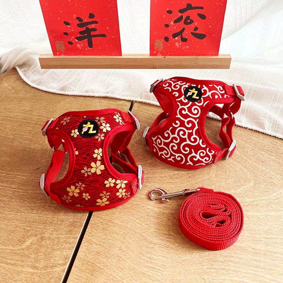 Floral jacquard adjustable dog chest harness and leash set for small and medium dogs, polyester walking harness in red and white pattern