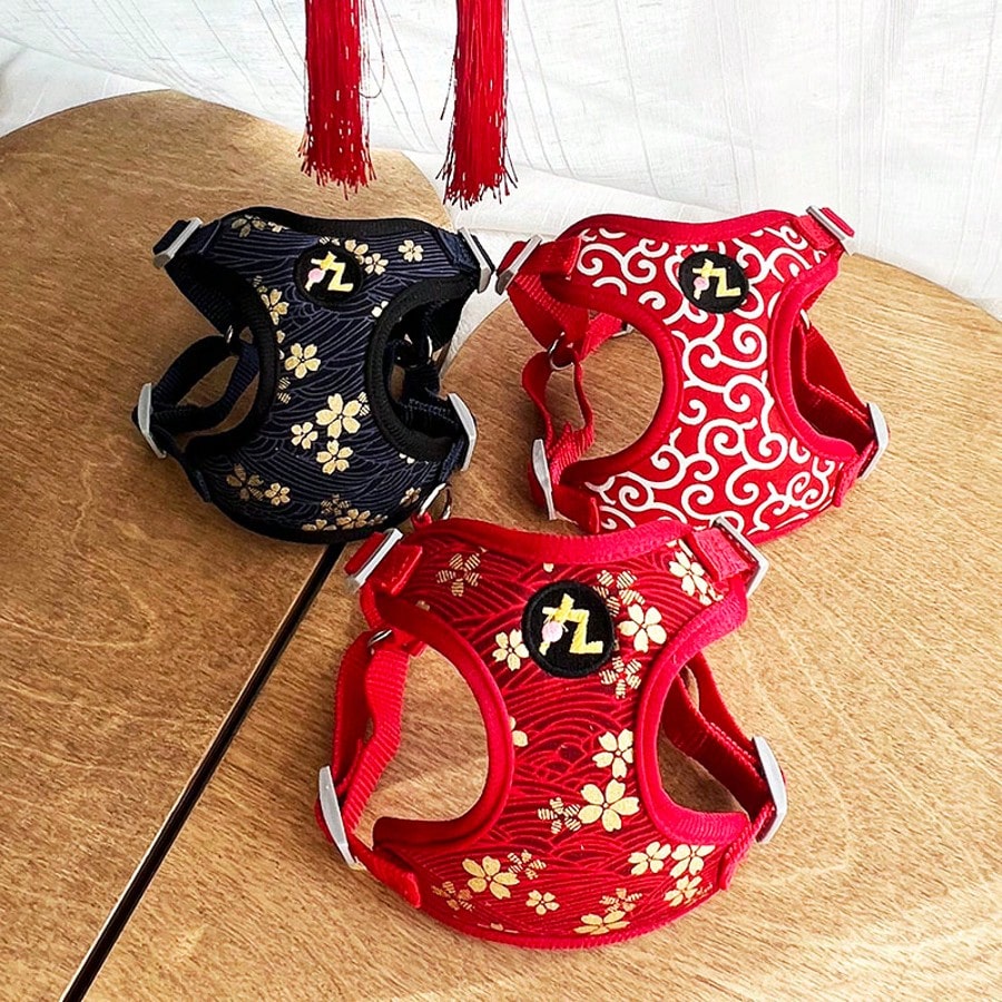 Floral jacquard adjustable dog chest harness and leash set for small and medium dogs, polyester walking harness in red and white pattern