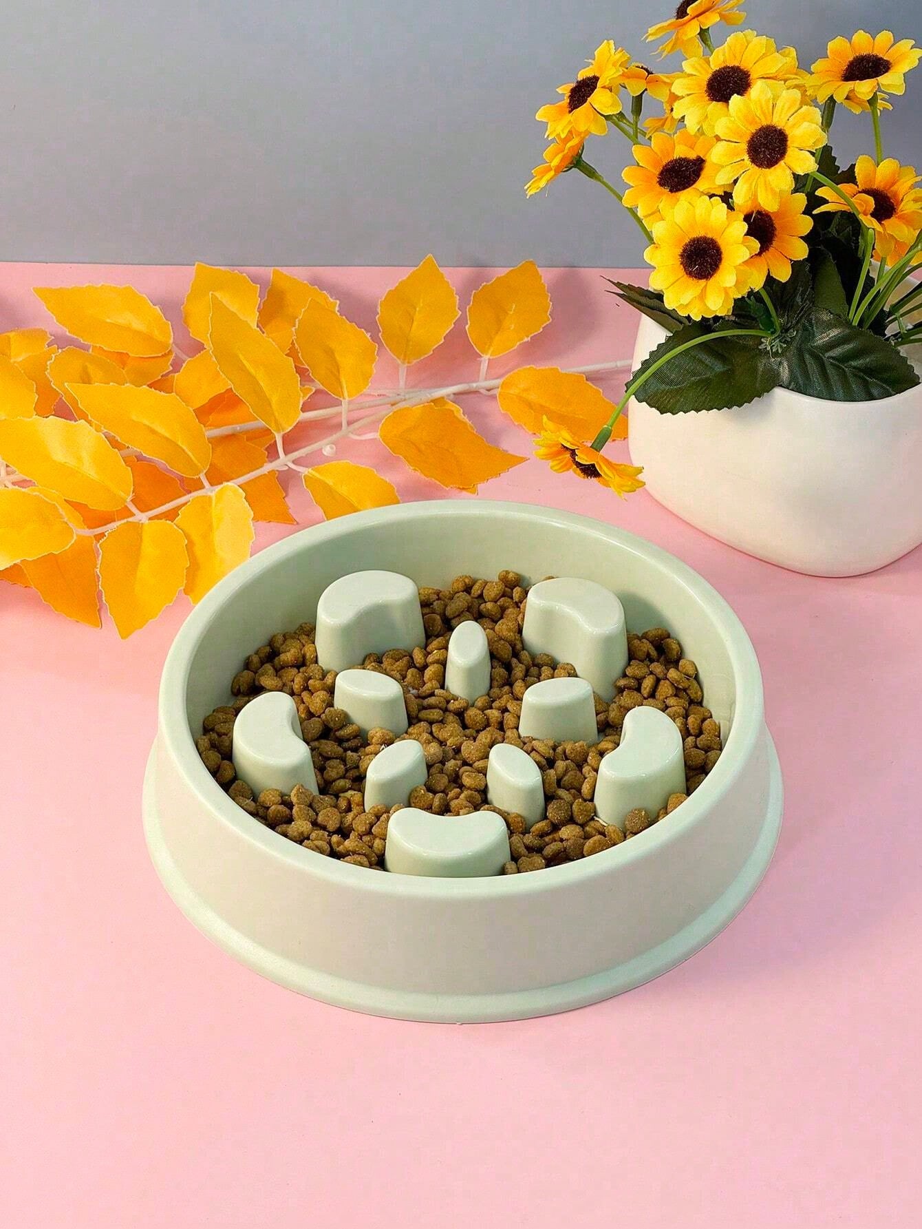 Portable Plastic Slow Feeder Eat Slow Cat Dog Bowl Puppy Kitten Feeding Food Dish Pets Slowly Puzzle Feeders Anti Choke Bowl