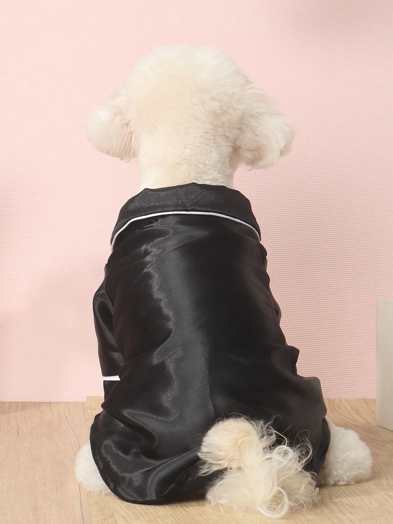 A Simple And Casual High-End Style Suitable For Small Dog Breeds Such As Teddy Bears To Wear All Year Round. It Is Non Elastic, Lightweight, Breathable, Comfortable, And Soft. European And American Hot Selling Cats And Dogs Can Wear Pet Home Clothes (The