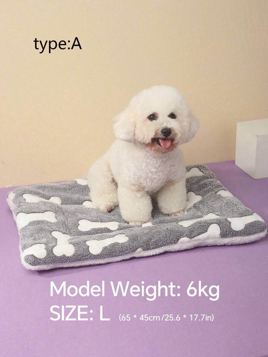 Thickened grey pet bed mat with pink star pattern designed for small and medium cats and dogs
