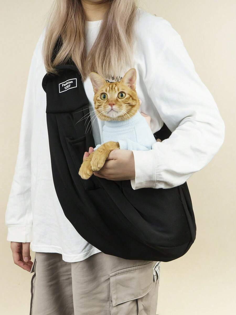 Black breathable polyester pet travel carrier bag with shoulder strap for cats and small dogs