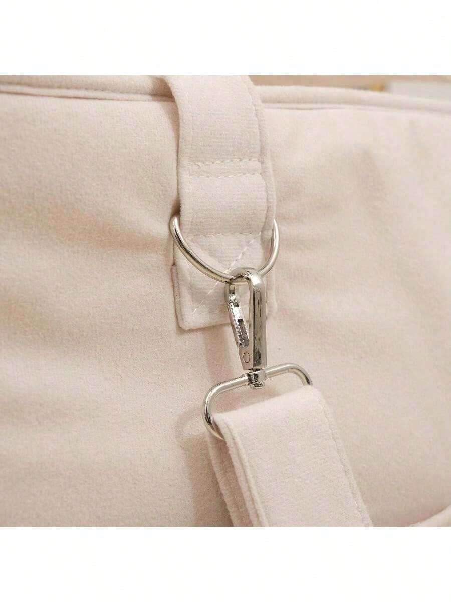 Multicolor Korean fashion breathable pet shoulder carry bag in 100% polyester for portable dog and cat travel.
