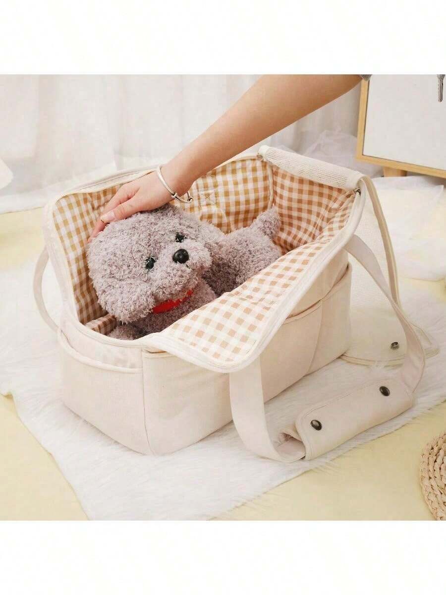 Multicolor Korean fashion breathable pet shoulder carry bag in 100% polyester for portable dog and cat travel.