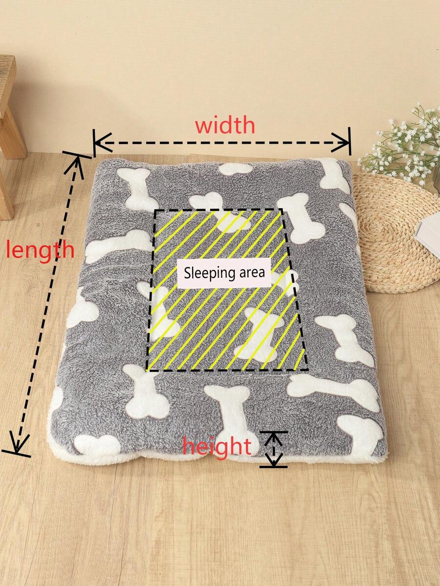 Thickened grey pet bed mat with pink star pattern designed for small and medium cats and dogs