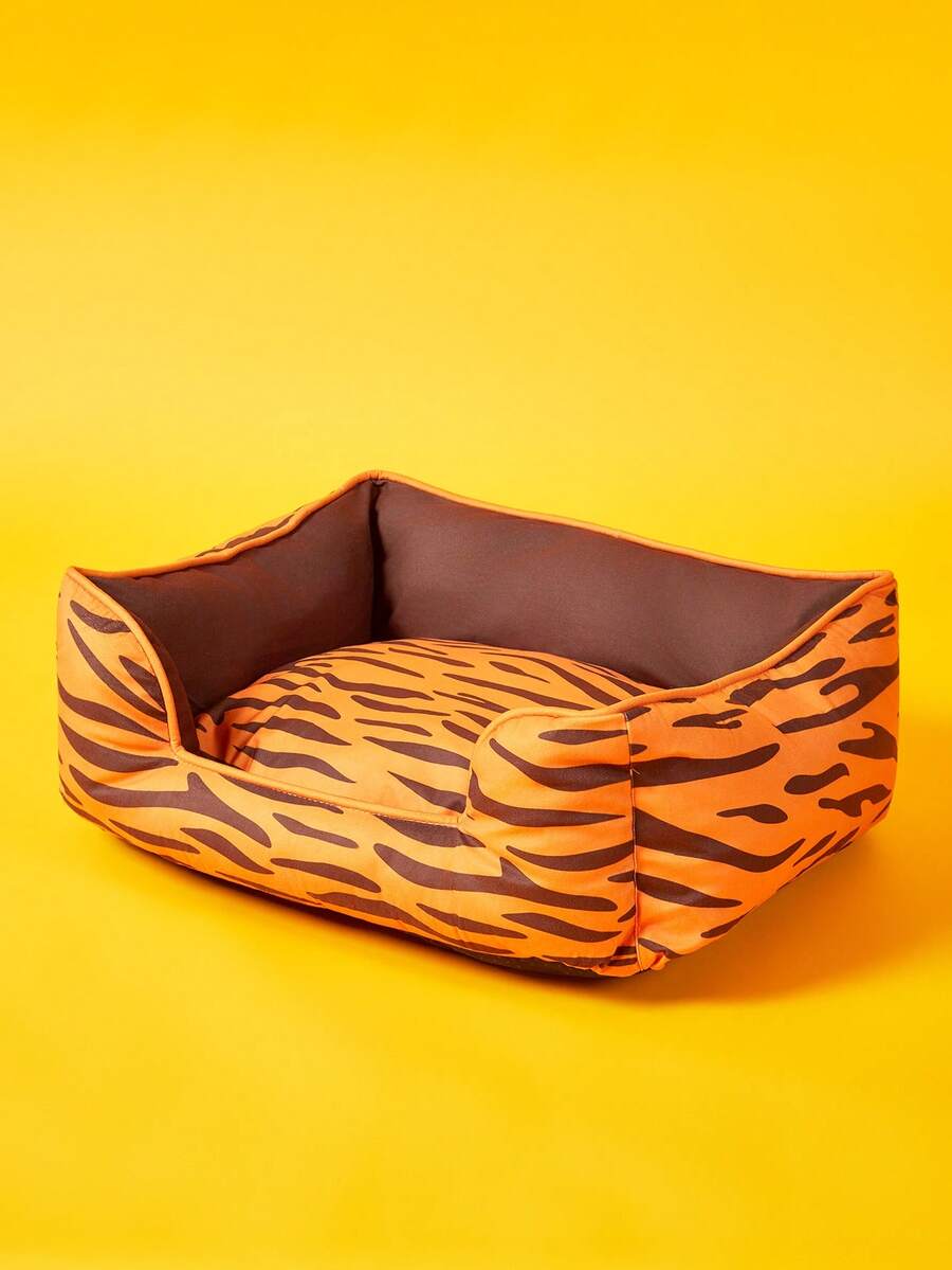 Multicolor pet nest mat featuring a tiger pattern colorblock design with a detachable and washable inner tank for cats and dogs.