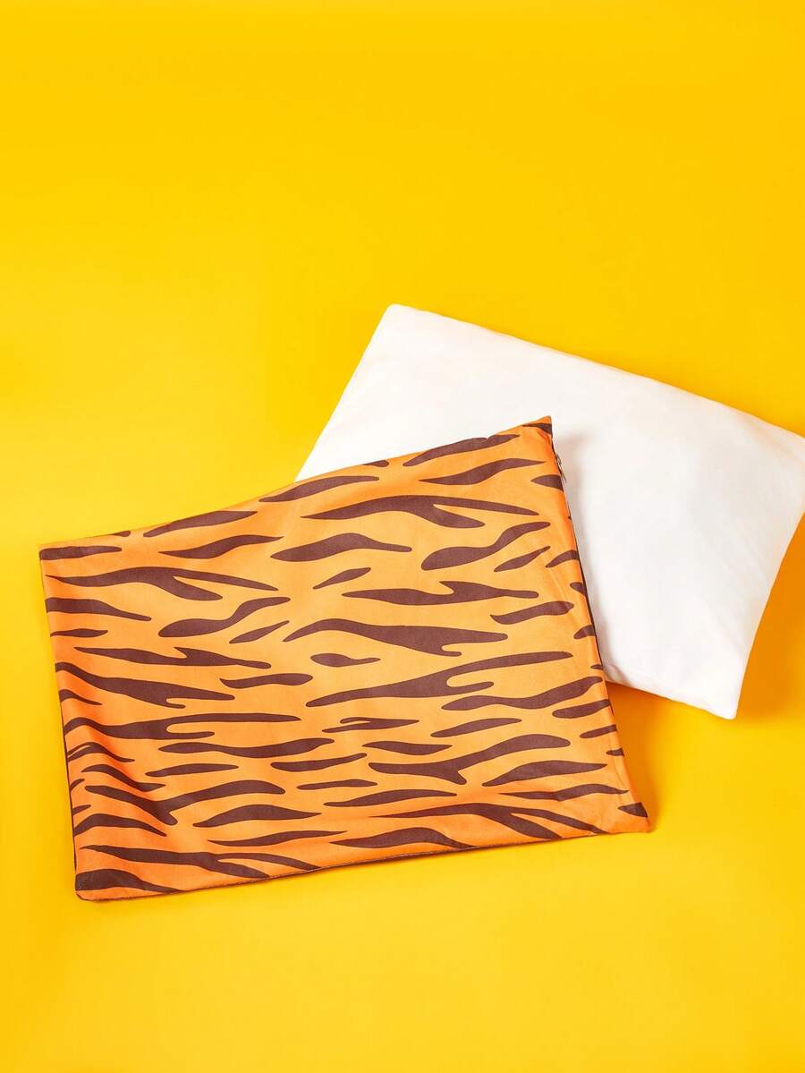 Multicolor pet nest mat featuring a tiger pattern colorblock design with a detachable and washable inner tank for cats and dogs.