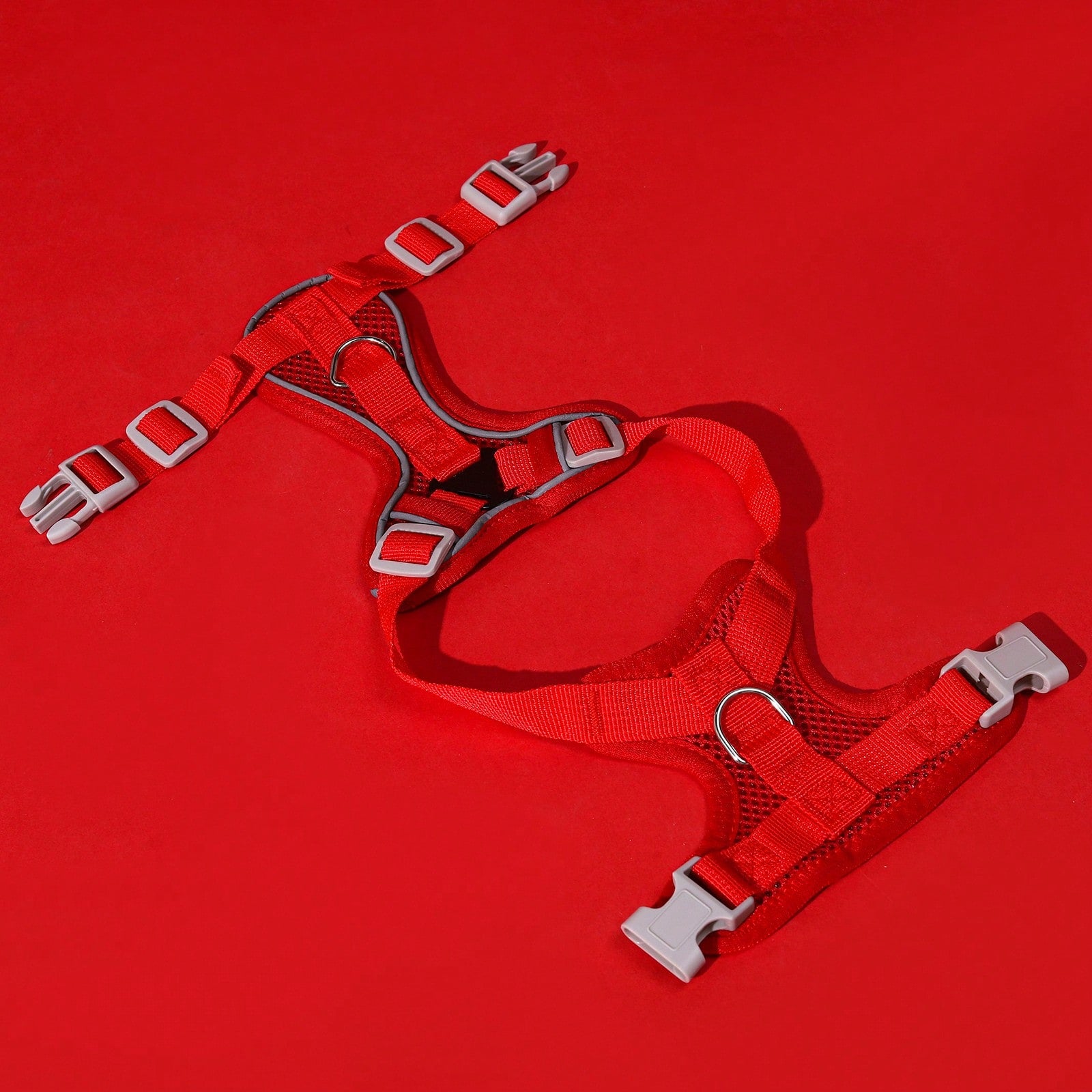 Red colorblock polyester pet chest harness suitable for cats and dogs