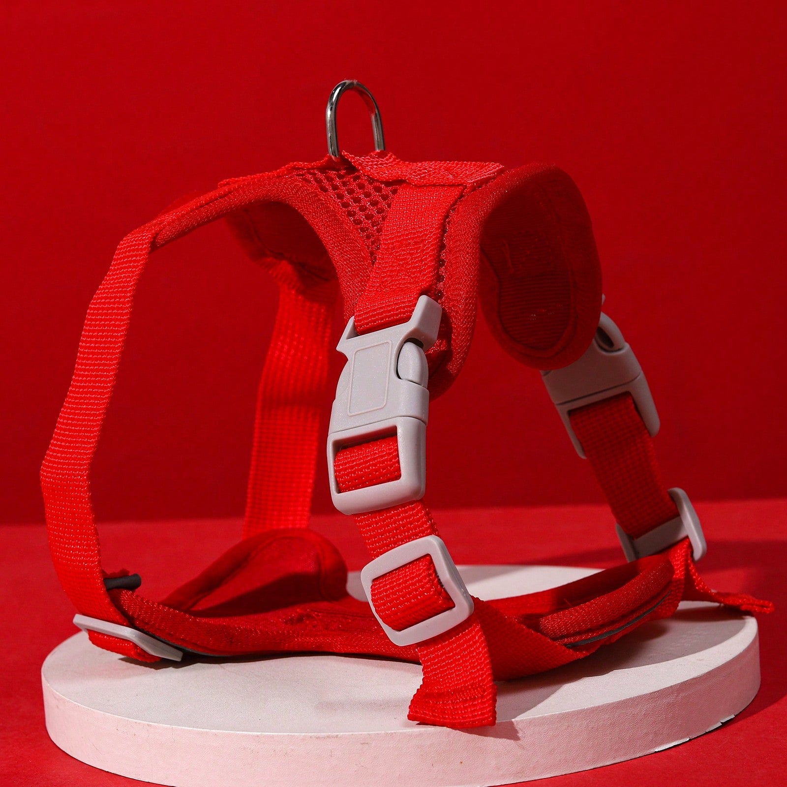 Red colorblock polyester pet chest harness suitable for cats and dogs