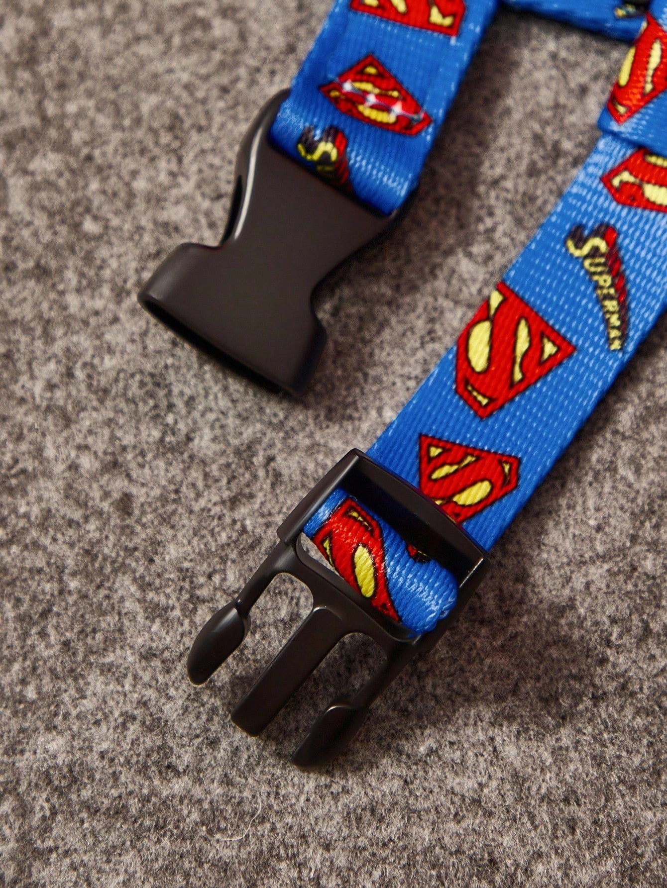 Multicolor cartoon pattern pet collar and leash set with adjustable polyester straps and portable storage bag for cats and dogs