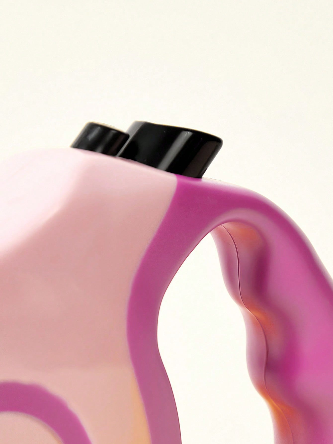 Pink automatic retractable pet leash with ABS handle for cats and dogs, available in 3m or 5m length