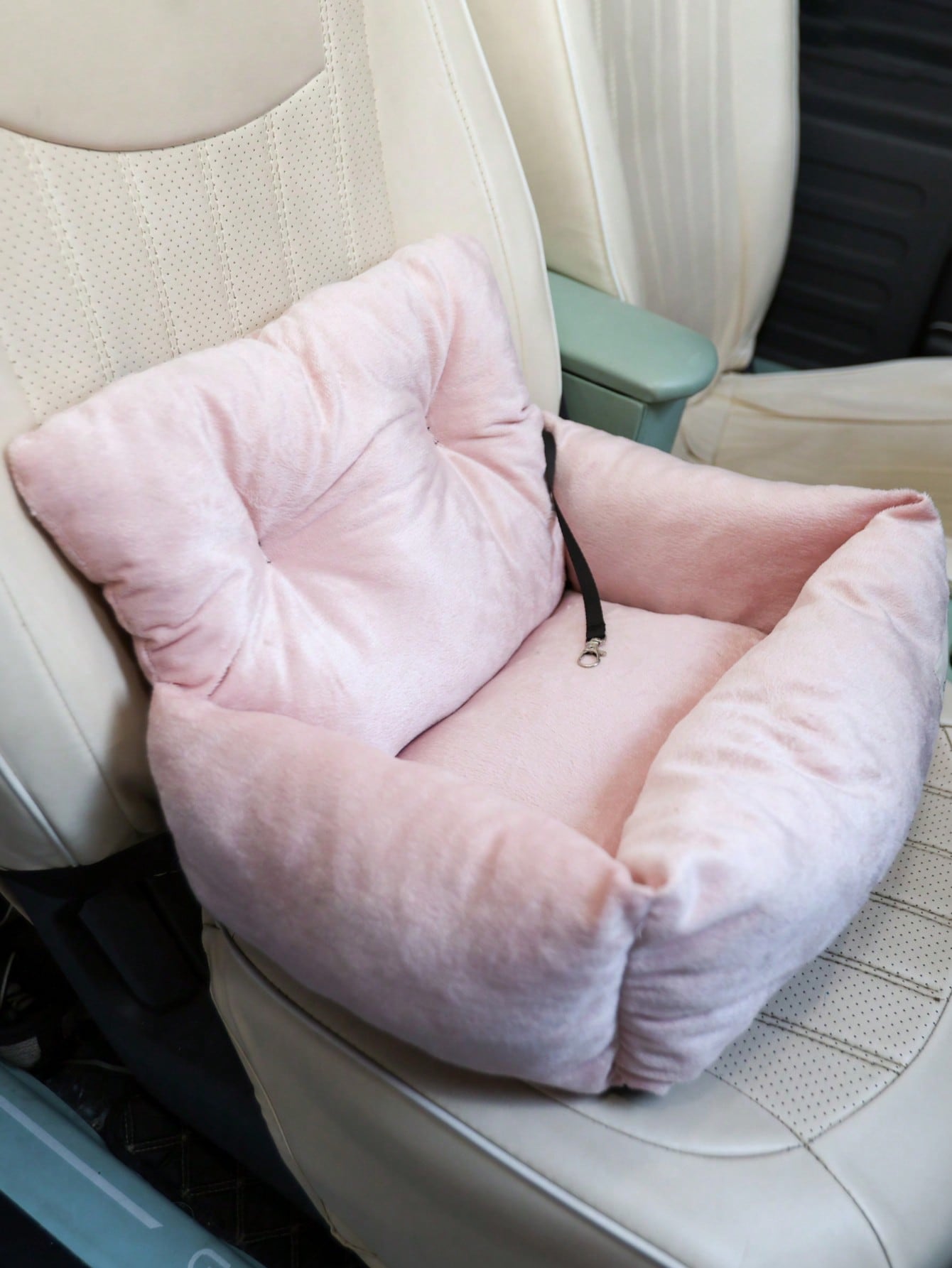 1pc Detachable Pink Pet Car Seat Cushion, Suitable For All Seasons, Pet Car Seat, Pet Bed With Leash, Fit For Medium & Small Cats And Dogs