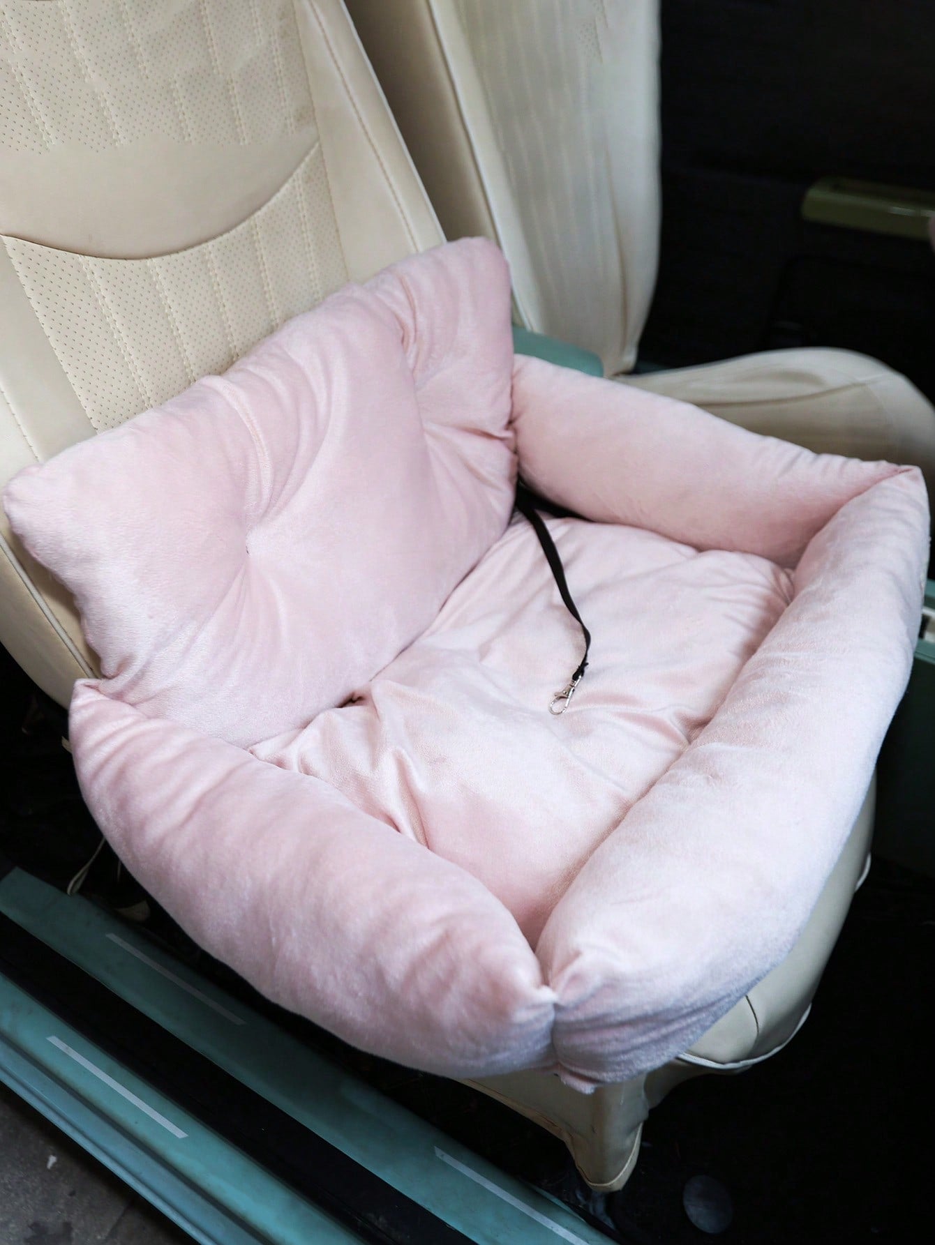 1pc Detachable Pink Pet Car Seat Cushion, Suitable For All Seasons, Pet Car Seat, Pet Bed With Leash, Fit For Medium & Small Cats And Dogs