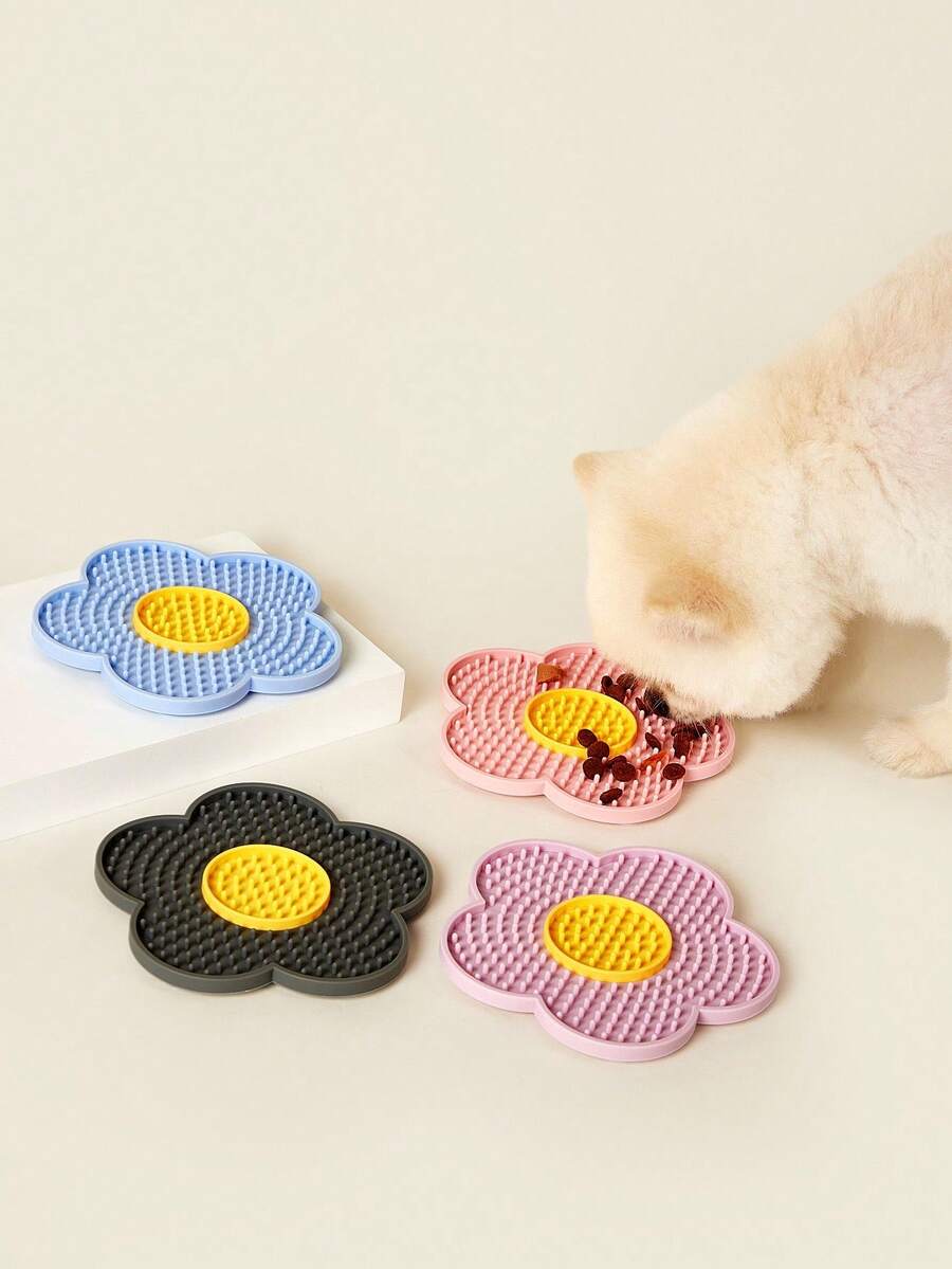 Multicolor flower-shaped silicone cat lick mat with suction cups for dogs and cats