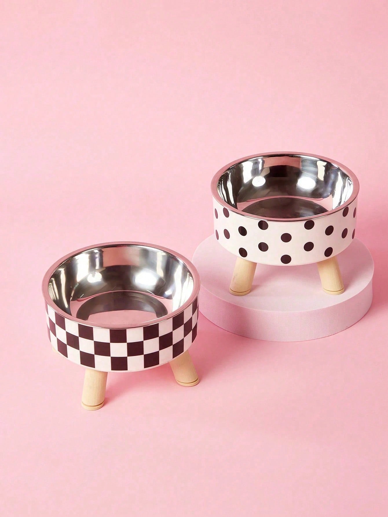 1-Piece Premium Stainless Steel And Plastic Pet Bowl - White Checkered Design - Suitable For Cats - Easy To Install, Super Easy To Clean, Durable - Let Your Beloved Pet Enjoy Fun And Stylish Mealtimes!