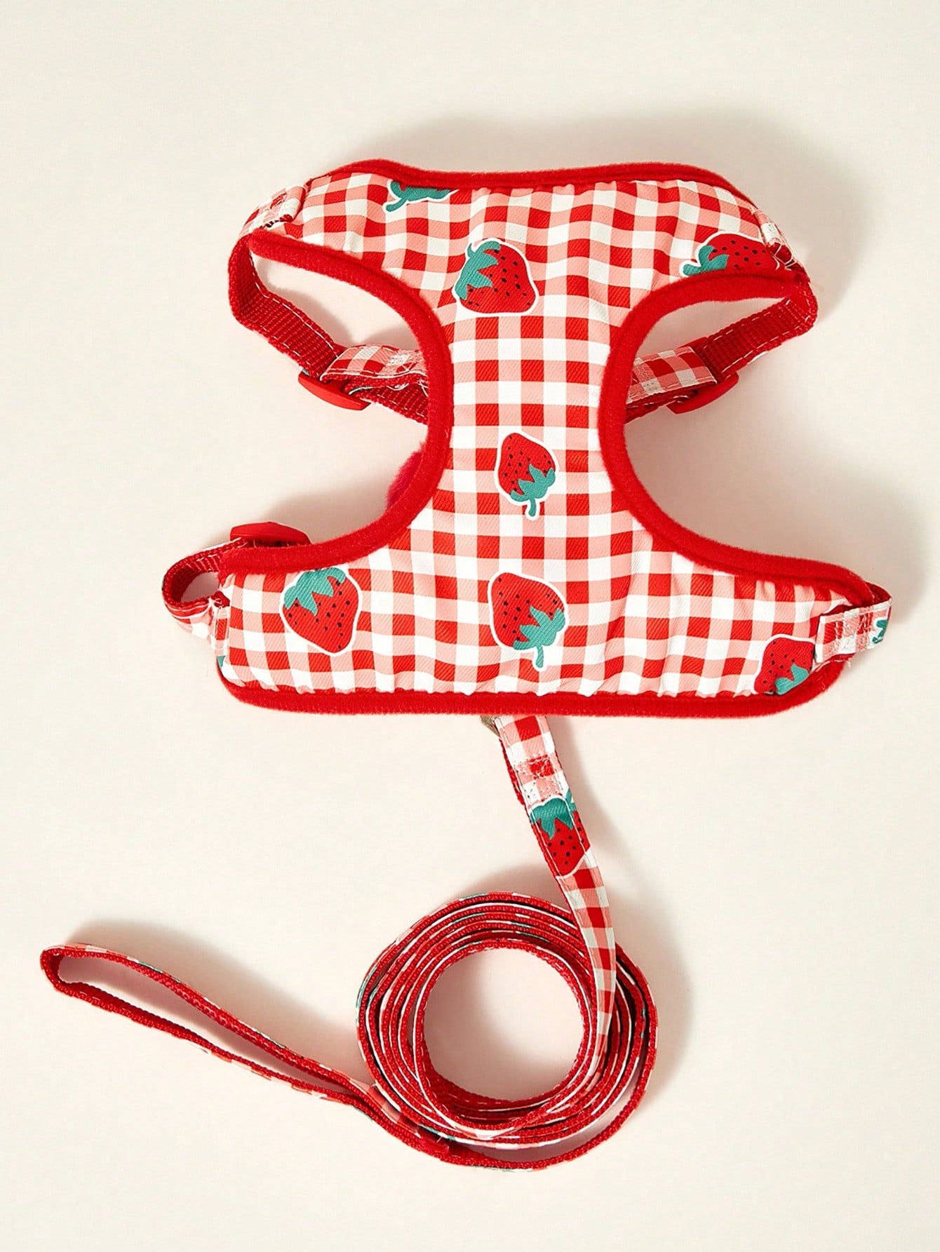 Multicolor strawberry plaid printed polyester pet harness and leash set for cats and dogs