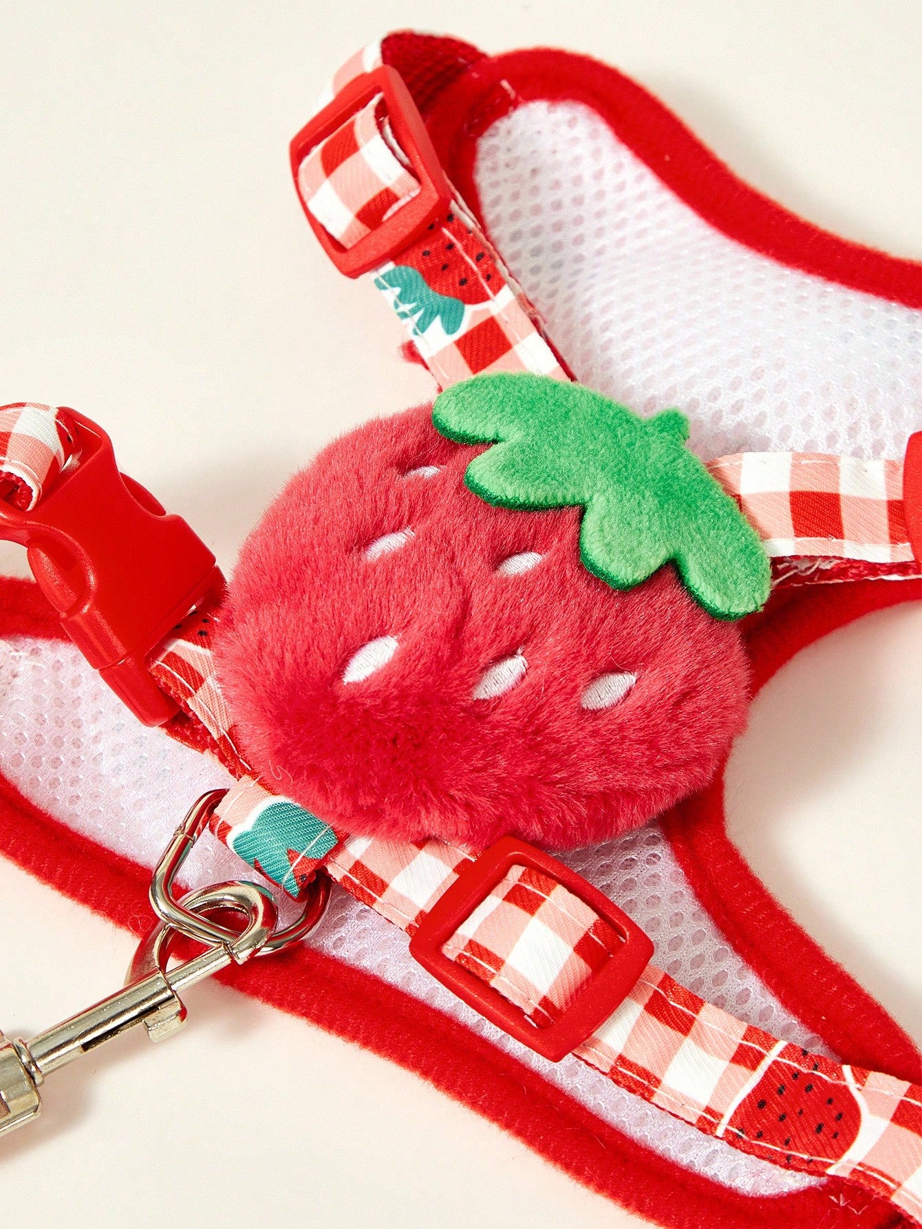 Multicolor strawberry plaid printed polyester pet harness and leash set for cats and dogs