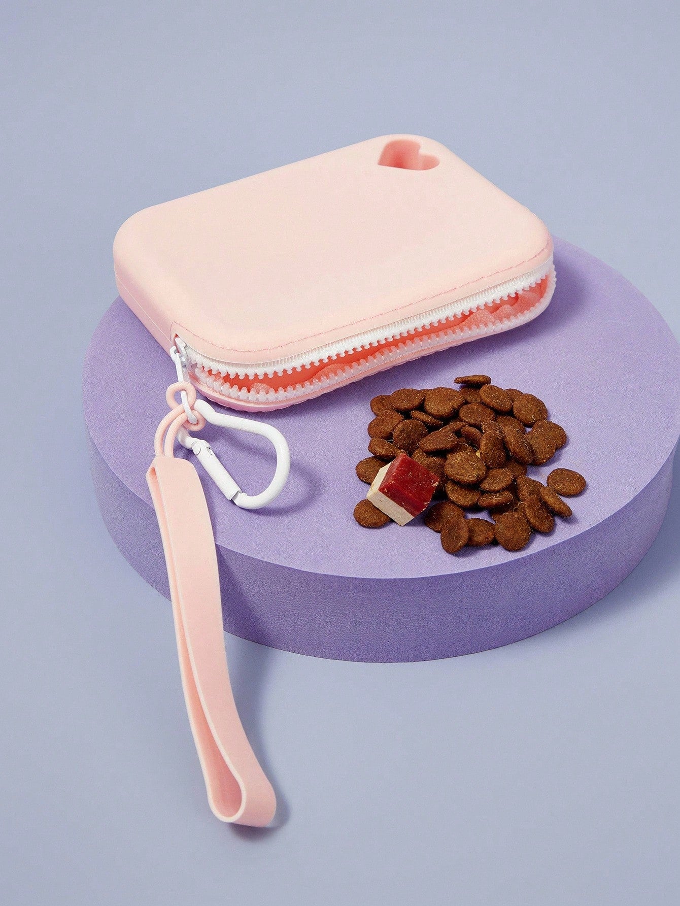 1pc Silicone Pet Treat Pouch, Portable Training Bag For Travel Dog Outing Dog Stuff