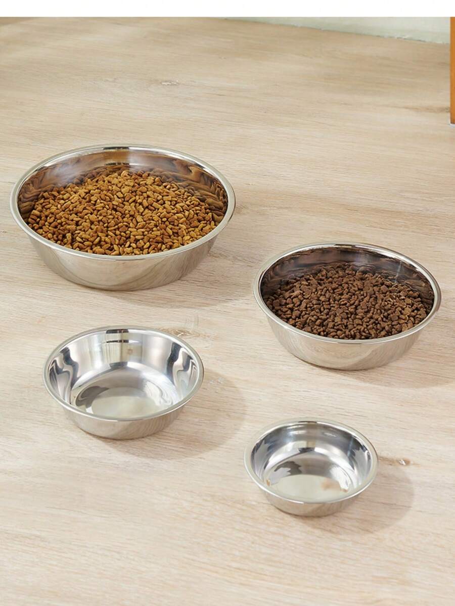 Silver stainless steel pet bowl for dogs and cats with an easy to clean and anti-bite durable design.