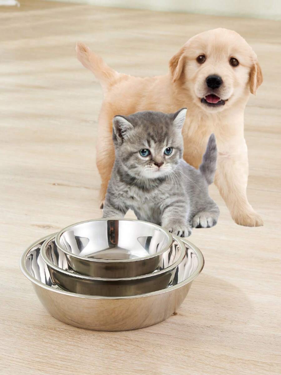 Silver stainless steel pet bowl for dogs and cats with an easy to clean and anti-bite durable design.