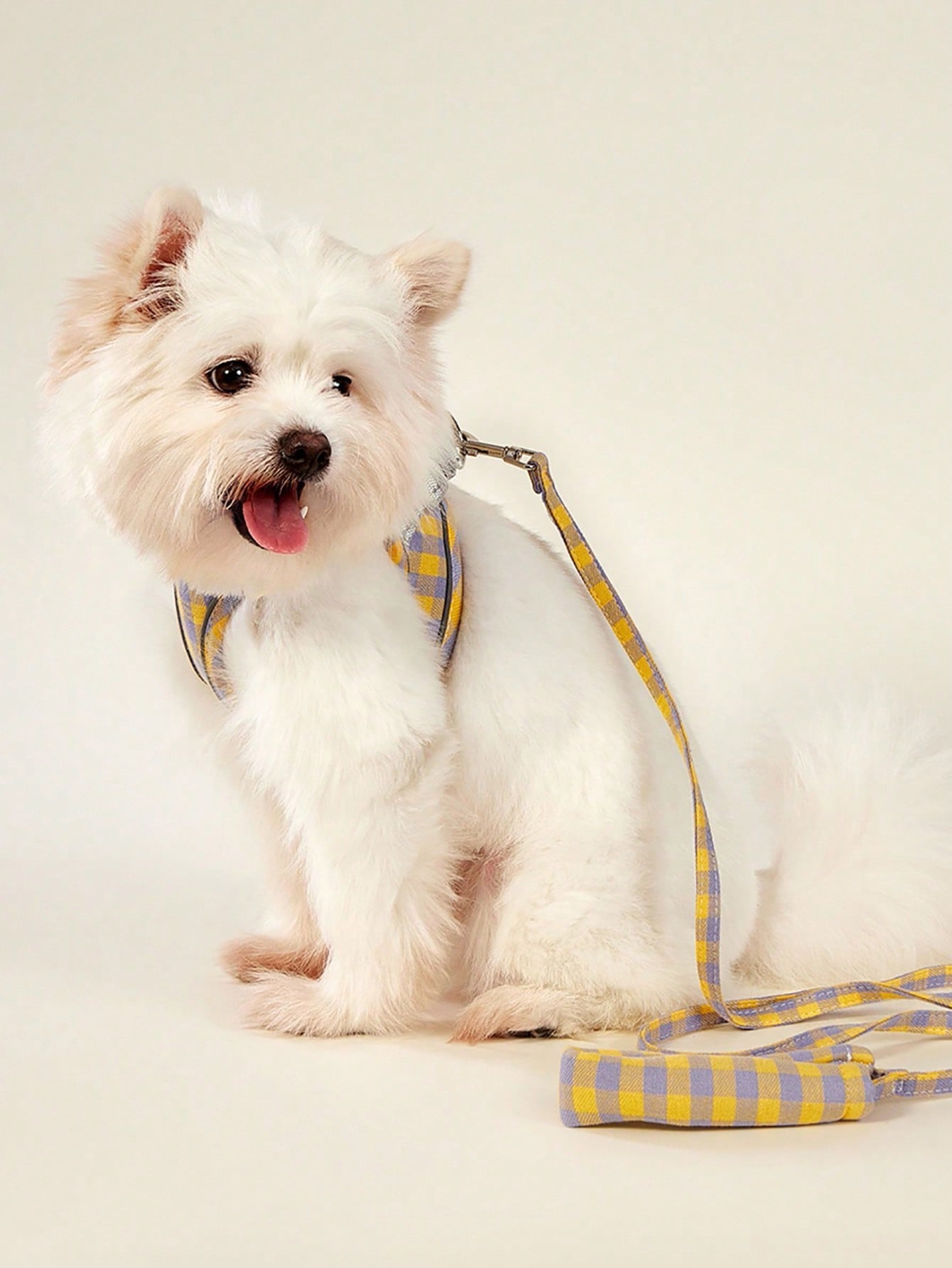 Yellow plaid breathable vest-style dog harness leash set for small and medium cats or dogs, made from polyester for outdoor use