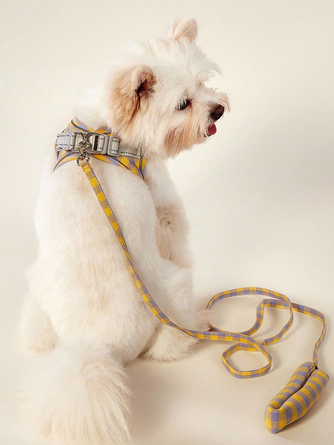 Yellow plaid breathable vest-style dog harness leash set for small and medium cats or dogs, made from polyester for outdoor use