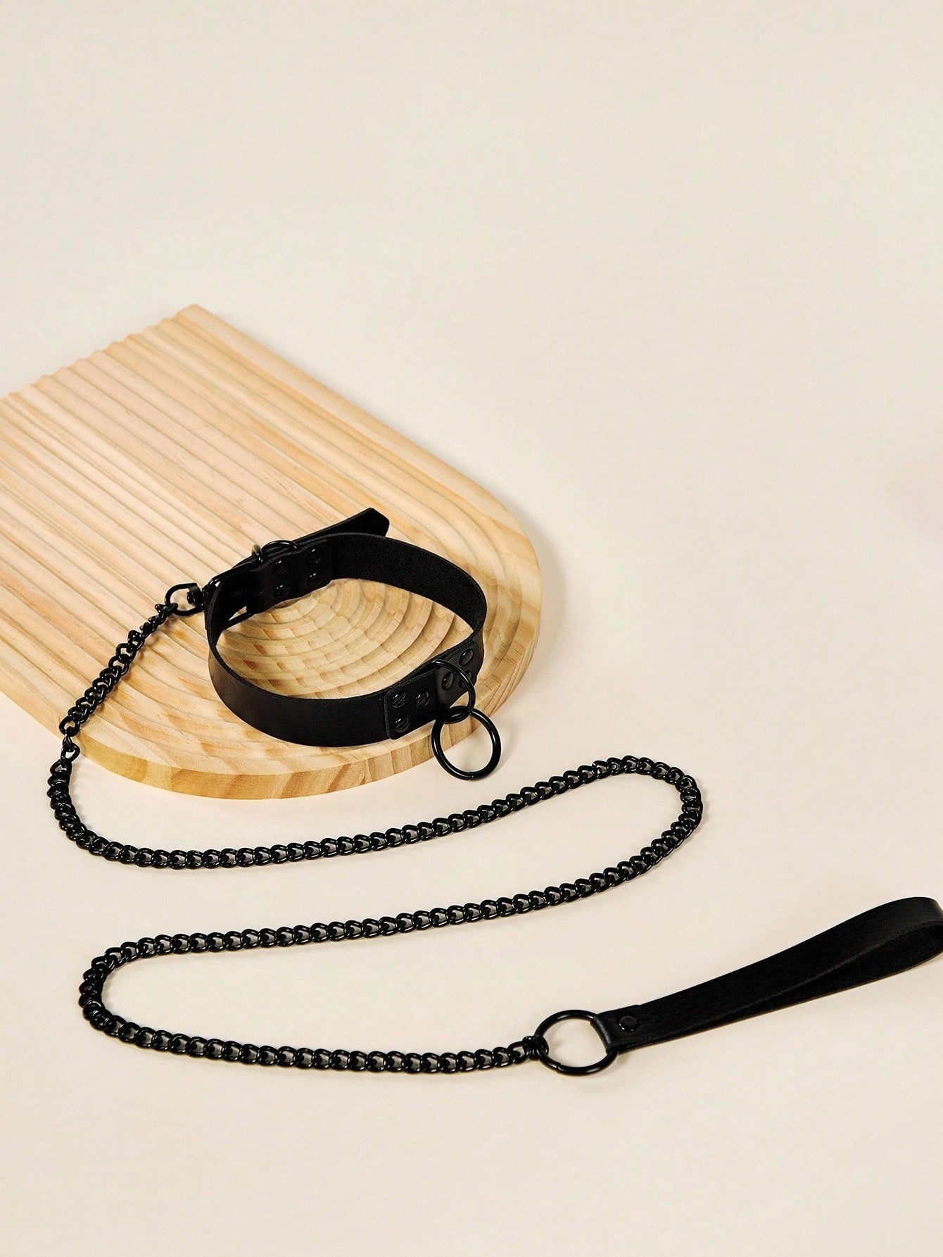 Black adjustable pet collar and leash set with Halloween and letter pattern for cats or dogs