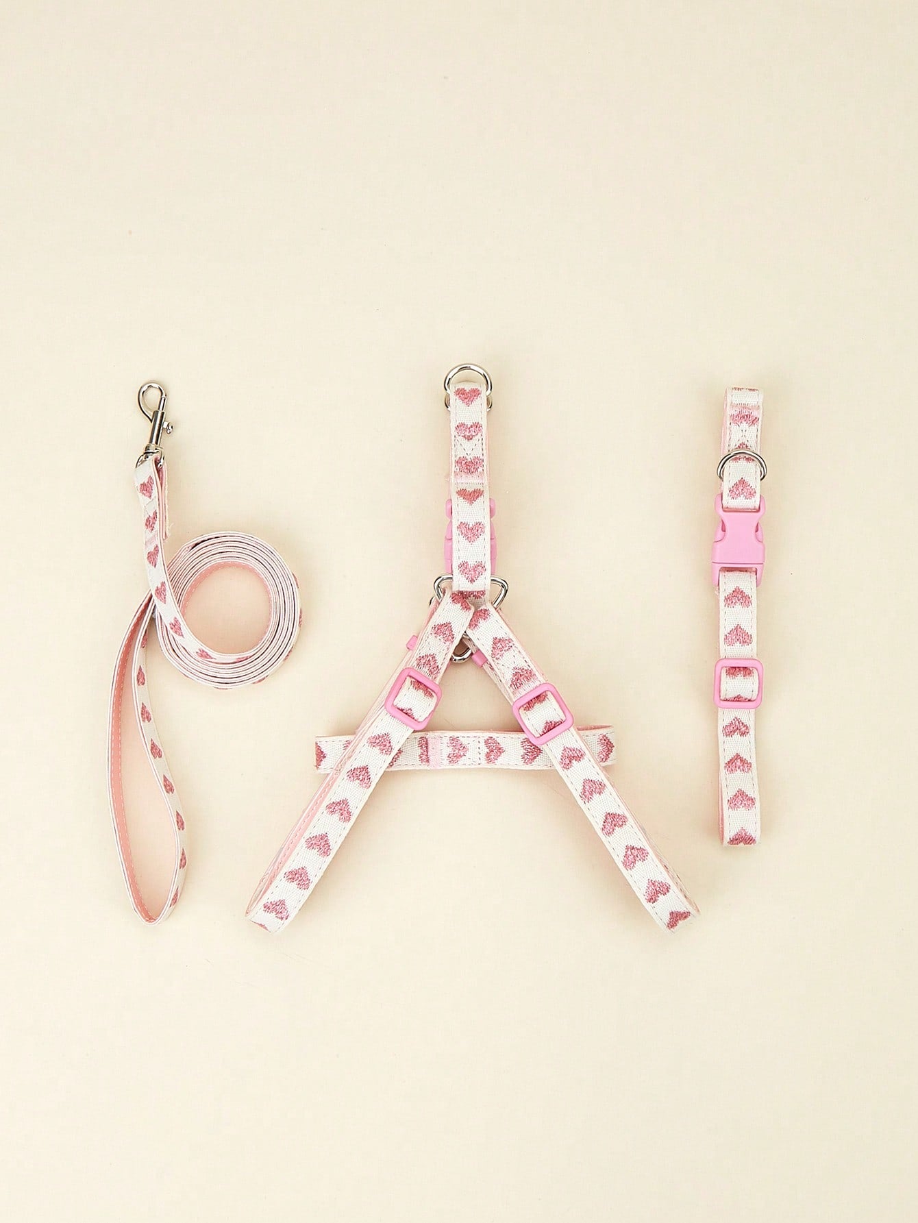 Pink polyester pet collar, harness and leash 3-piece set with geometric heart pattern for cats and small dogs