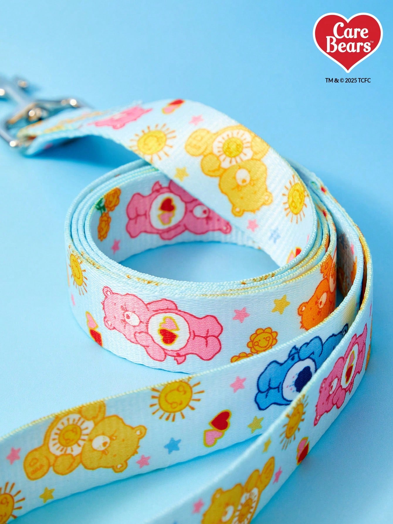 Baby blue polyamide pet leash with colorful heart-shaped bear print and comfortable grip for daily dog walking.