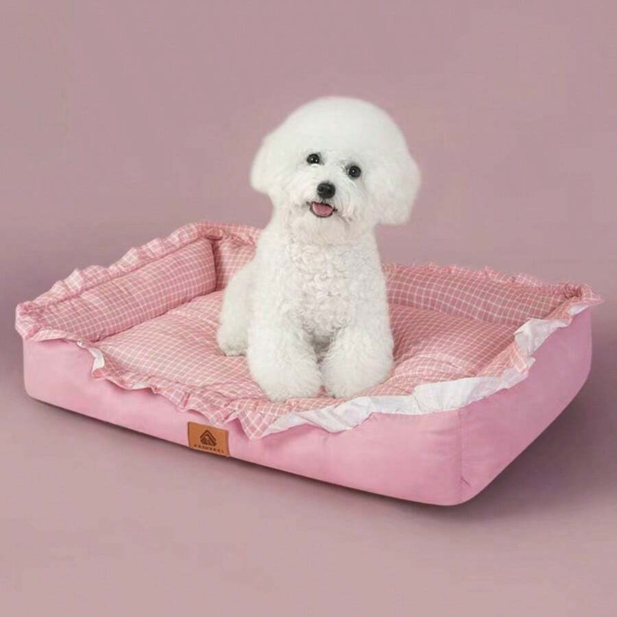 Plaid trimmed soft cooling pet bed mat for cats and dogs made of 100% polyester