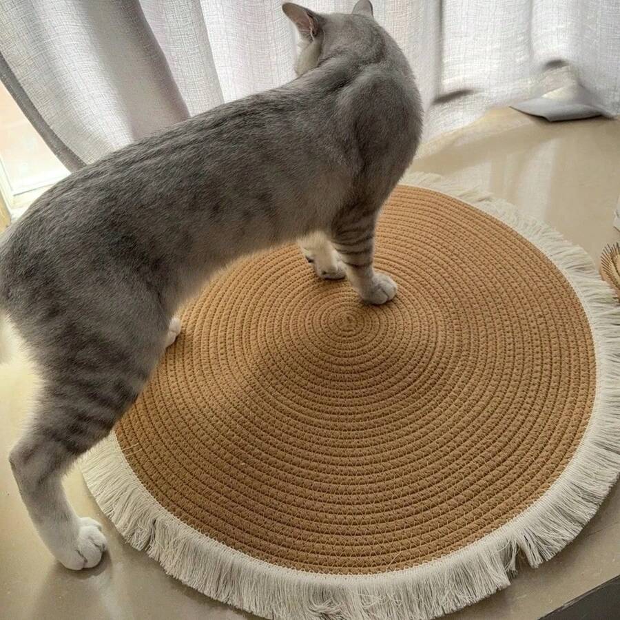 Multicolor non-shed rope woven cat scratching pad designed for pet scratching and lounging